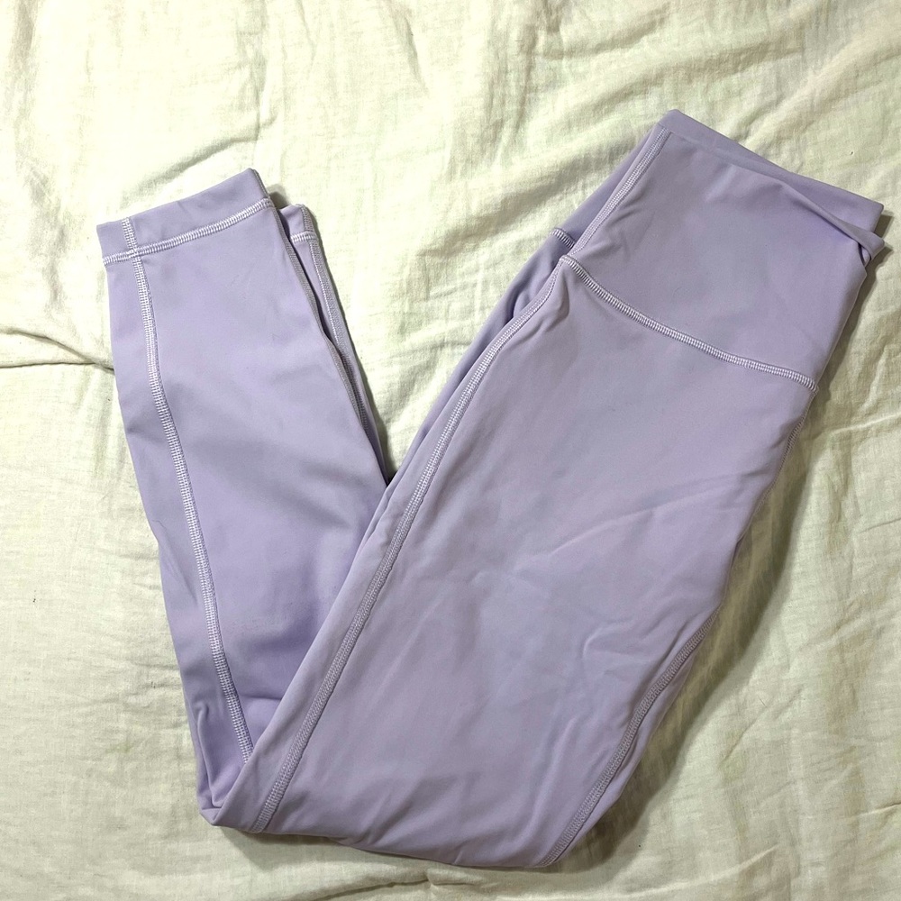 Lululemon Wunder Under. Size 6.